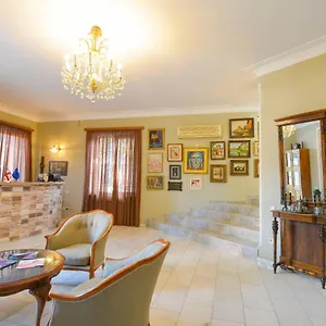 ponto-gallery.alltbilisihotels.com/